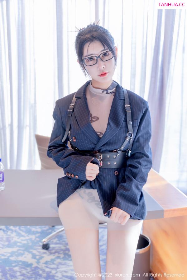 夏沫沫  [XiuRen]高清写真图 2023.02.13 No.6255 夏沫沫tifa 丝袜美腿第17张图片
